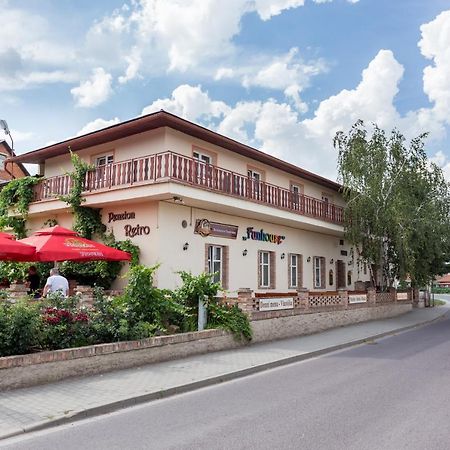 Retro Vrbovec Exterior foto