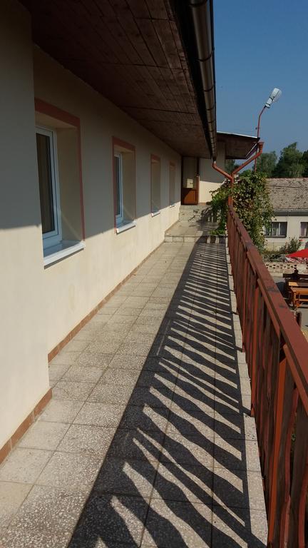 Retro Vrbovec Exterior foto